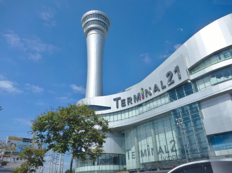 The road linking with Thailand’s Nakhon Ratchasima Airport will feature plastic waste in its construction – image courtesy of © Kittipong Chararoj | Dreamstime.com