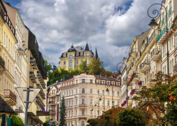 New road projects are planned for the Czech Republic, boosting transport around Sadová, Plotište Sázava, Bošov and Knínice – image courtesy of © Boris Breytman, Dreamstime.com