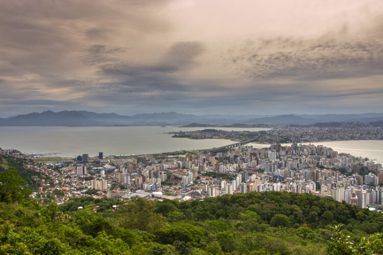 A new highway for Florianópolis in Brazil will improve safety and cut congestion – image courtesy of © Vagner Gamba| Dreamstime.com
