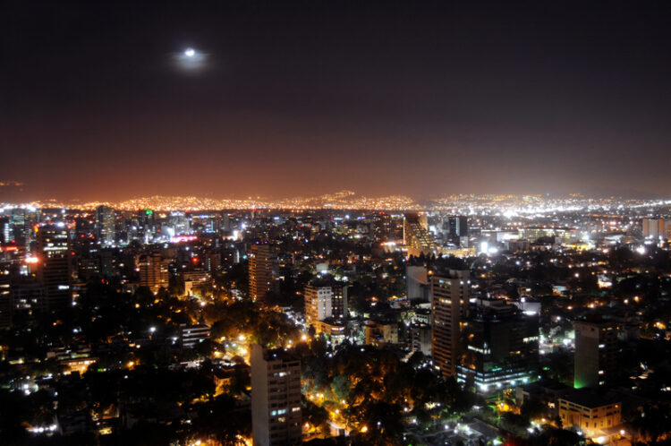 Latin America and the Caribbean nations need to address road safety to cut the annual death toll, with Mexico City being one of the key cities with a particularly poor record for road safety - image courtesy of © Dreamshot| Dreamstime.com