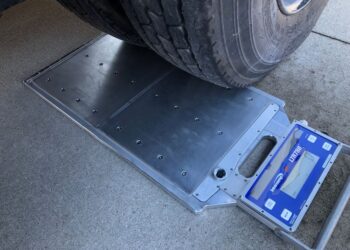 Intercomp created the LTR788 Dual Platform Scale for direct measurement of individual tyre loading in a dual-tyre configuration (image courtesy Intercomp)