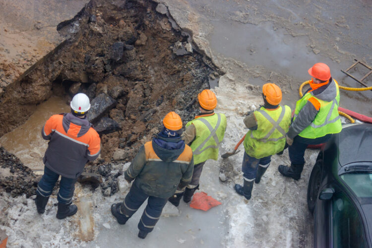 Knowing where utilities are located will help benefit repair works and reduce delays for road users – image courtesy of © Sviatlana Hladkaya| Dreamstime.com