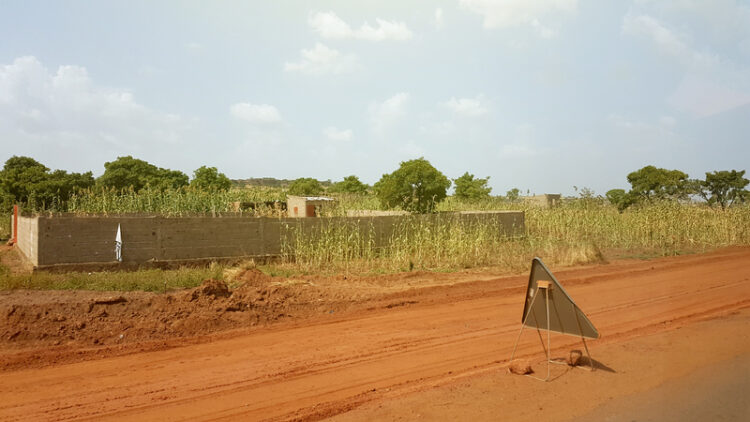 Asphalt good; red dirt bad (image © Ifeelstock/Dreamstime)