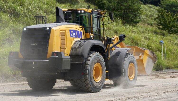 Komatsu's WA475-11 and WA485-11 models benefit from advanced technology and offer high performance, efficiency, and operator comfort