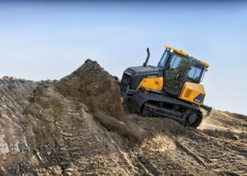 Hyundai’s new mid-sized dozer offers high performance