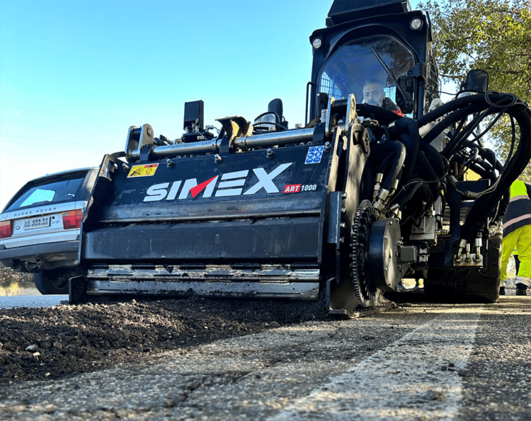 Simex ART technology avoids interruption of vehicular traffic, ensuring the road is immediately passable after restoration. Image: Simex