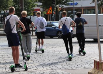 Better design, more highly regulated and more often seen on footpaths (image © Miettinentarja/Dreamstime)