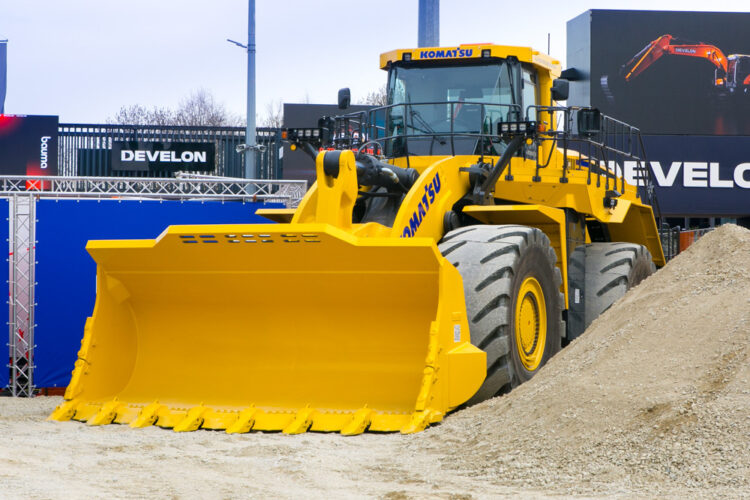 Komatsu’s new WA700 wheeled loader