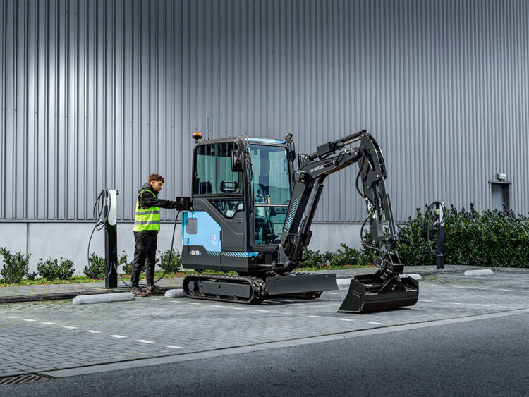 The HX19e is suitable for urban utilities, landscaping and gardening, tunnel and basement excavation. Image: Hyundai Construction Equipment Europe