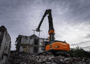 Hitachi’s latest demolition range