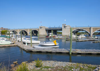 Jacobs will work on a plan to demolish the Washington Bridge in Rhode Island – image courtesy of © Jiawangkun| Dreamstime.com