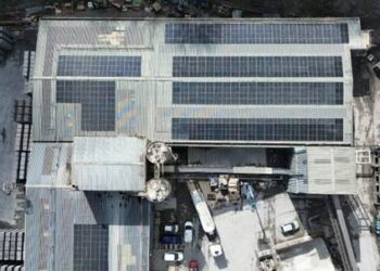 Solar panels at a Holcim facility in the UK will allow green production capabilities
