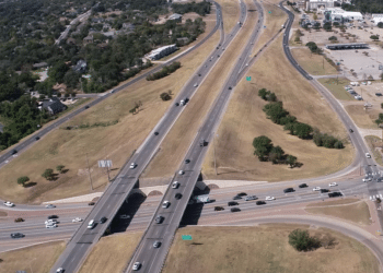 Fluor will handle a $671 million road construction job in Texas