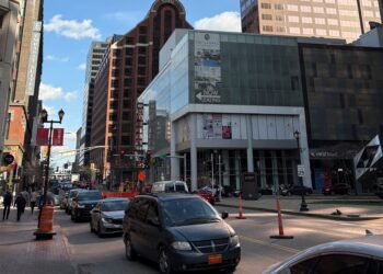 Transport for St Louis Missouri will be improved with work to upgrade a road connection to the west of the city
