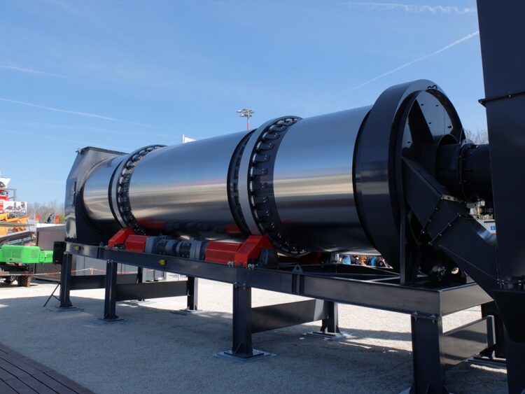 E-MAK is increasing its European profile