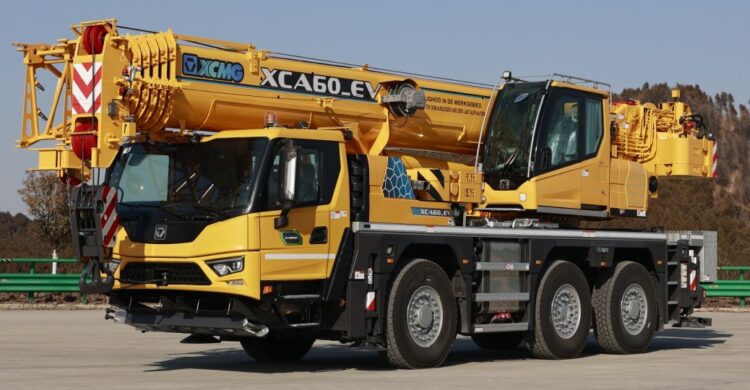 XCMG’s hybrid XCA60_EV all-terrain crane