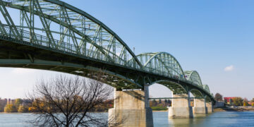 The Maria Valeria bridge in Esztergom. The topography of the region means the new M100 will require several valley-spanning bridges. Image:  © Iakov Filimonov/Dreamstime.com