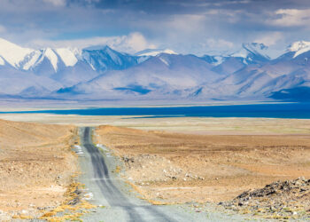 Kyrgyzstan, Tajikistan and Uzbekistan will benefit from improved road safety following a new collaboration between UNESCAP, iRAP, EASST and the IRF – image courtesy of © Masar1920| Dreamstime.com
