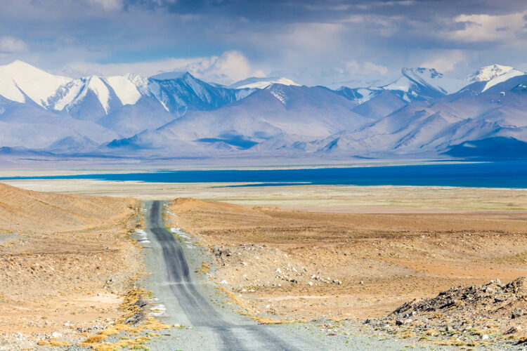 Kyrgyzstan, Tajikistan and Uzbekistan will benefit from improved road safety following a new collaboration between UNESCAP, iRAP, EASST and the IRF – image courtesy of © Masar1920| Dreamstime.com