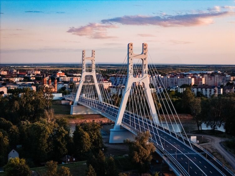 Strabag Romania completes the Transylvania Bridge in Satu Mare (image courtesy Strabag/© Mango Fresh and Creative)