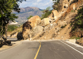 A new road project in El Salvador will include a bypass for a section frequently blocked by landslides and rockfalls – image courtesy of © Estudiomaia| Dreamstime.com