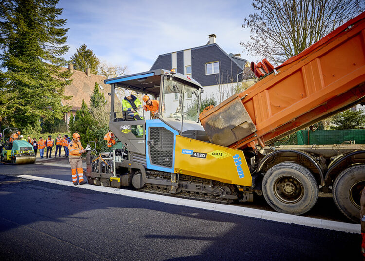 Several trials have been carried out with the electric paver