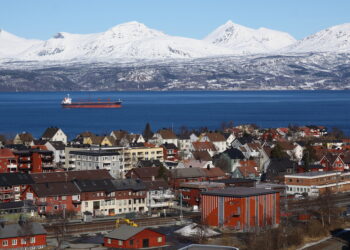 Construction of the new E10 route in North Norway will improve transport to and from the important port of Narvik © Lpshing| Dreamstime.com