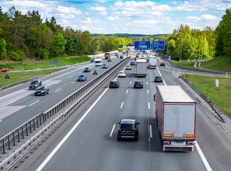 Work is being carried out on a highway project near Nürnberg in Bavaria, Germany, as well as bridge works in the city – image courtesy of © Animaflora| Dreamstime.com