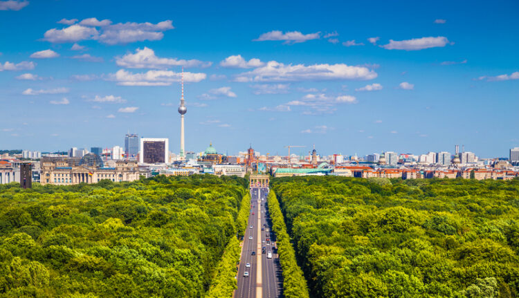 A new bridge in Berlin will replace an existing structure – image courtesy of © Minnystock| Dreamstime.com