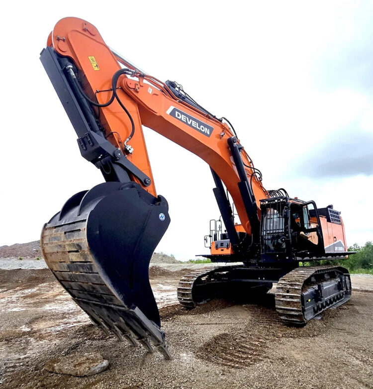 An extraction operation in Estonia has expanded its fleet of Develon excavators