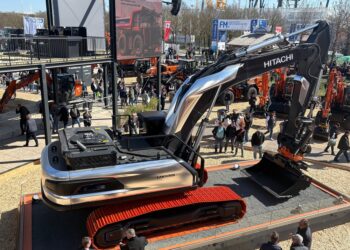 Hitachi Construction Machinery is establishing its LANDCROS Development Center Europe in Germany, the first company to bear the LANDCROS name following the recent trade name transition announcement