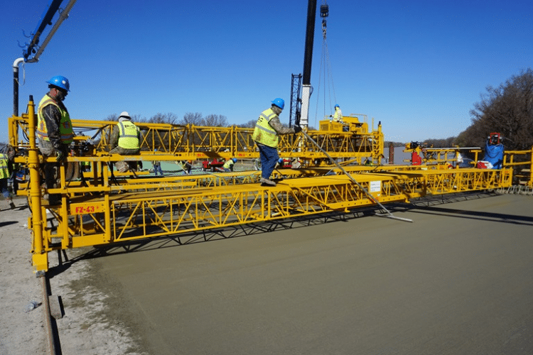 The 3600HD roller paver on display was outfitted to reflect realistic and challenging jobsite requirements (image courtesy Bid-Well/Terex)