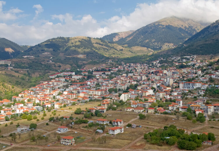 Construction is nearing completion for a section of the E-65 in Central Greece – image courtesy of © Georgios Alexandris| Dreamstime.com