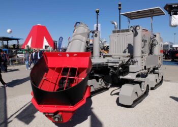 Power Curbers is expanding its range of slipformers with the addition of the Miller Formless r