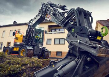 The revamped EWR150 wheeled excavator makes its North American debut