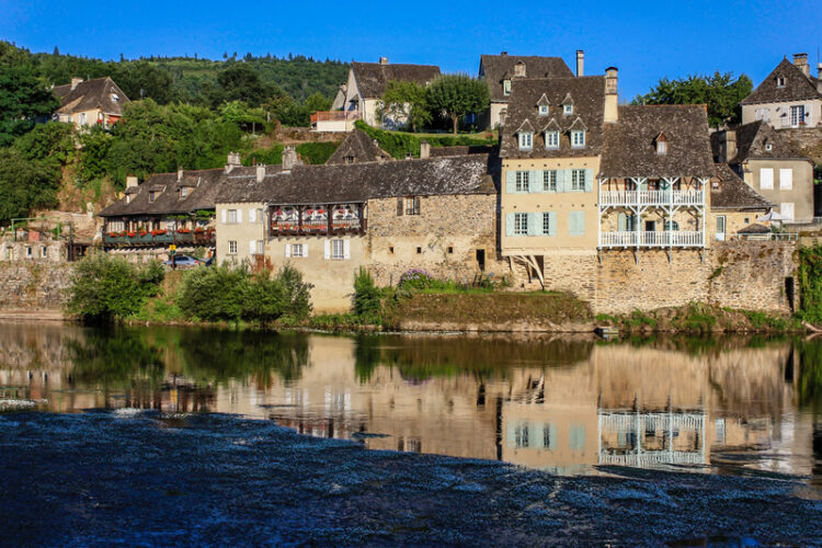 The project to build a bypass around the historic village of Beynac on the Dordogne River in South France has been halted, with unfinished structures now being removed – image courtesy of © Dreamstime Agency| Dreamstime.com