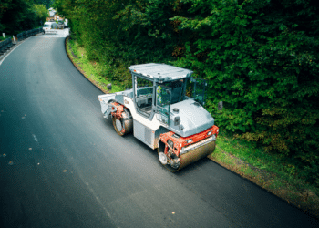 Two infrared (IR) temperature sensors (front and rear) mounted on the roller measures the surface temperature of the asphalt in the direction of travel