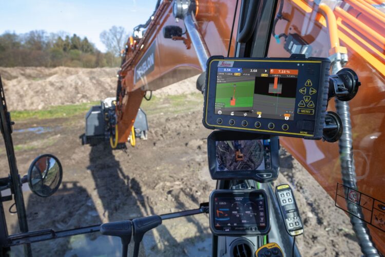 Dealer training with Leica Geosystems