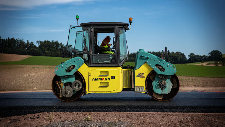 Symmetrical cab and fingertip steering