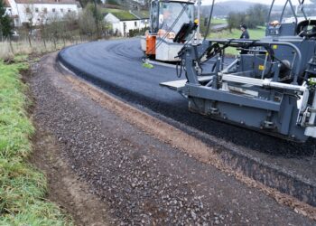 Smart Paving technology from the Wirtgen Group has been used for the first time on a road-upgrade project in Germany
