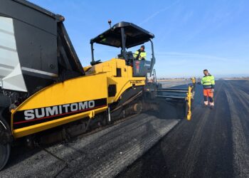 The work meant extending the airport’s runway by 389m and expanding the runway area by more than 20,000m², allowing more room for take-offs, landings and manoeuvring by aircraft