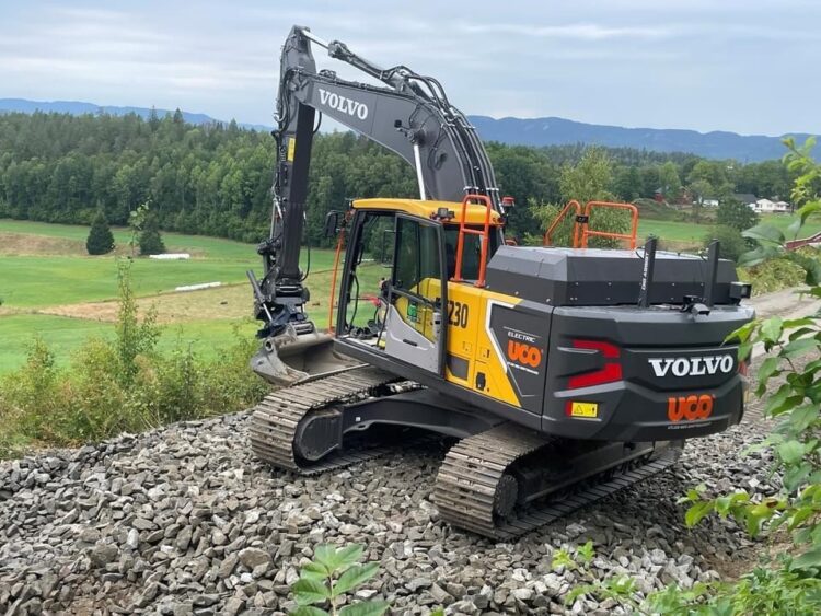 Northern Lights: Volvo CE