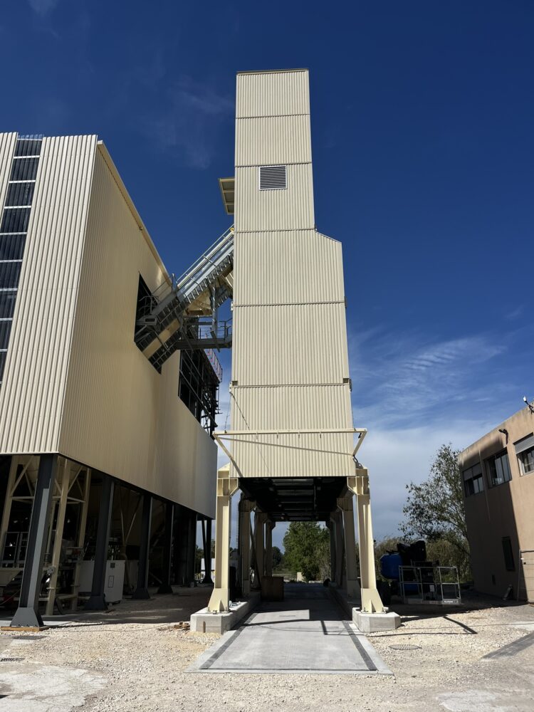 The new Ermont plant for Provence Enrobés can use more RAP in the feed, while also using less power