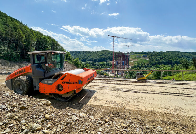 Hamm’s HC 200i C: High centrifugal forces of up to 350 kN, high torque for gradeability of up to 62%