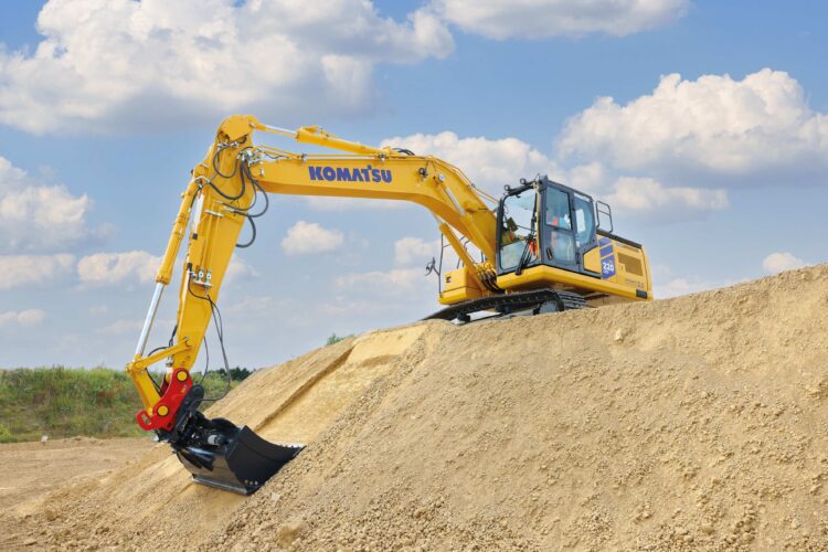 To support delivery of the new excavator model, Komatsu UK has introduced advanced manufacturing technology at the site, including precision scanning equipment in fabrication and laser-based systems in assembly (Image: Komatsu UK)