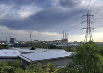 Building the new Lower Thames Crossing in the UK is essential to reduce traffic jams on the existing Dartford Crossing, but there is concern over the cost of the project – (image: John Kavanagh/Dreamstime.com)
