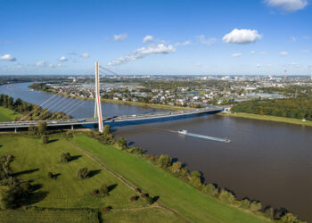 The Flehe Bridge in Germany is to be replaced – (image: Mitifo/Dreamstime.com)