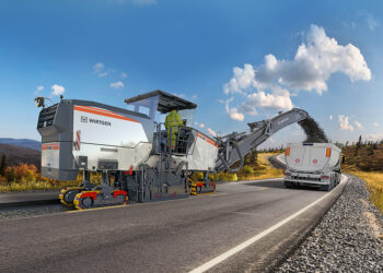 The W 200 F combines high milling performance with innovative automation solutions and. in particular, addresses the needs of users looking for efficiency and flexibility in a compact machine concept.