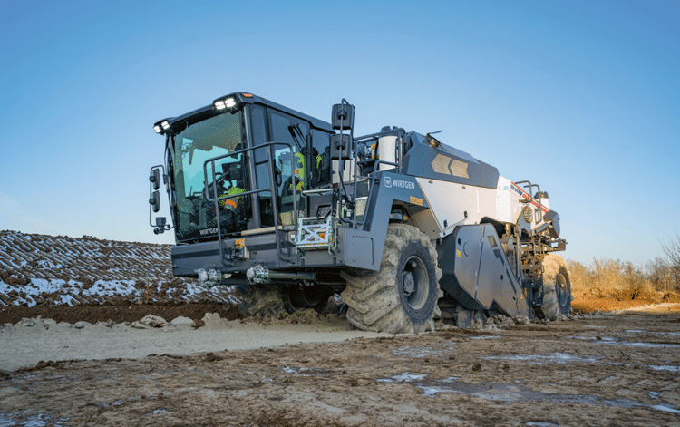With a working width of 2,400 mm and a working depth of up to 510 mm, the WR series machines are the ideal choice for a wide range of applications.