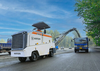 The W 200 F combines high milling performance with innovative automation solutions and. in particular, addresses the needs of users looking for efficiency and flexibility in a compact machine concept.